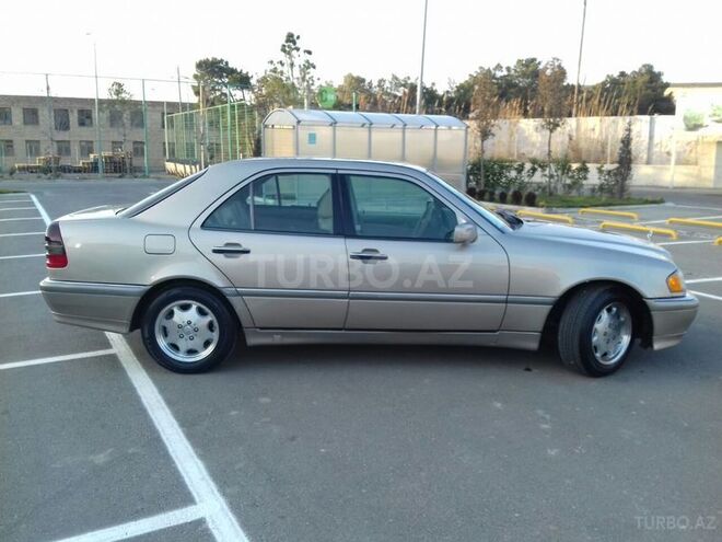 Mercedes C 230 1999, 240,000 km - 2.3 l - Bakı