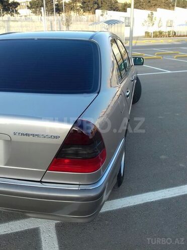 Mercedes C 230 1999, 240,000 km - 2.3 l - Bakı