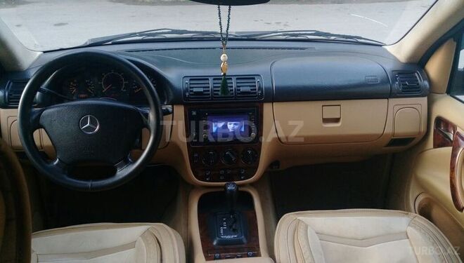 Mercedes ML 320 2000, 267,000 km - 3.2 л - Bakı