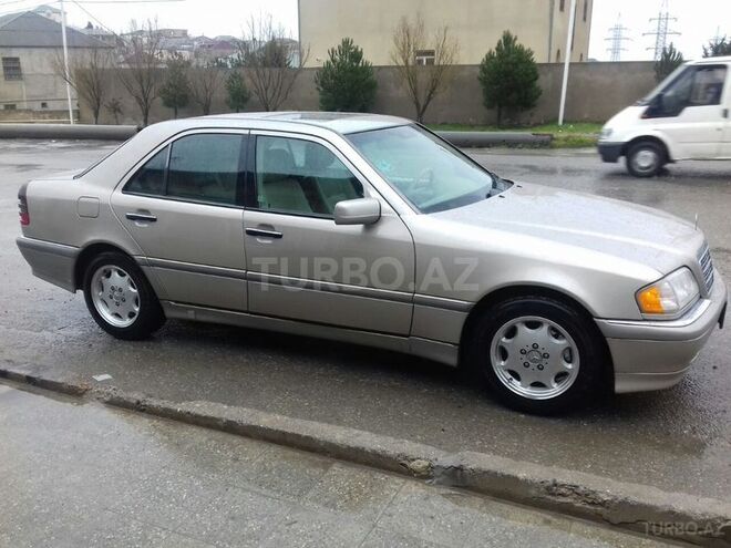 Mercedes C 230 1999, 240,000 km - 2.3 l - Bakı
