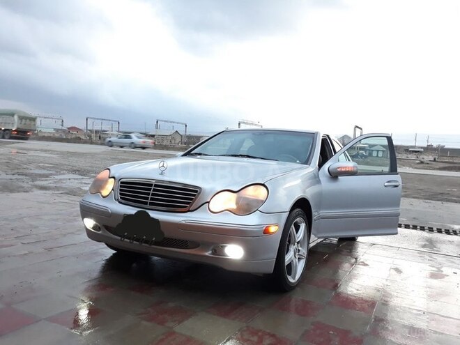 Mercedes C 240 2001, 264,000 km - 2.4 l - Sumqayıt