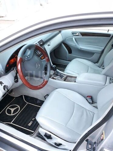 Mercedes C 240 2001, 264,000 km - 2.4 l - Sumqayıt