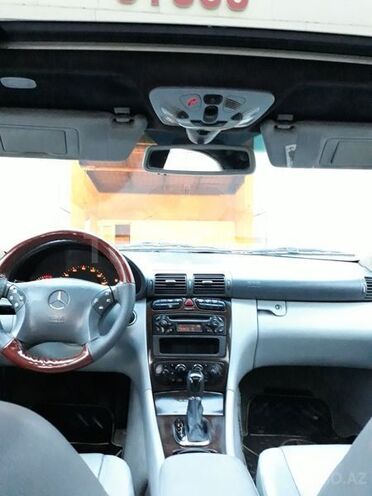Mercedes C 240 2001, 264,000 km - 2.4 l - Sumqayıt