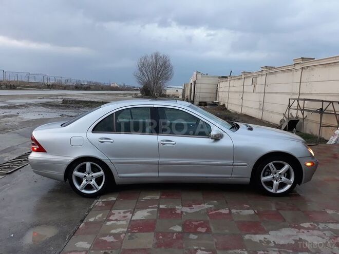 Mercedes C 240 2001, 264,000 km - 2.4 l - Sumqayıt