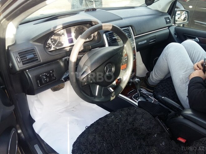 Mercedes B 180 2009, 42,565 km - 1.8 л - Şirvan