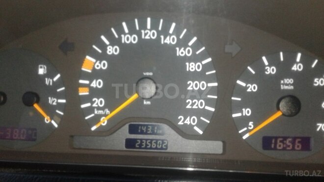 Mercedes C 180 1999, 235,602 km - 0.2 л - Masallı