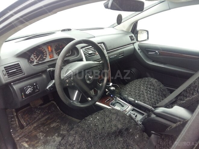 Mercedes B 180 2009, 46,000 km - 1.8 л - Şirvan