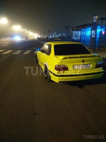 BMW 320 1993, 984,566 km - 0.2 l - Quba