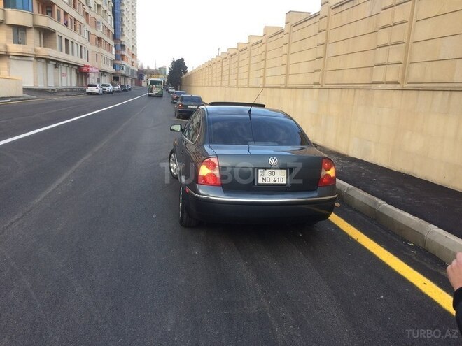 Volkswagen Passat 2001, 200,800 km - 1.8 l - Bakı
