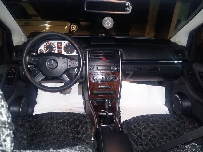 Mercedes B 180 2009, 57,845 km - 1.8 л - Şirvan