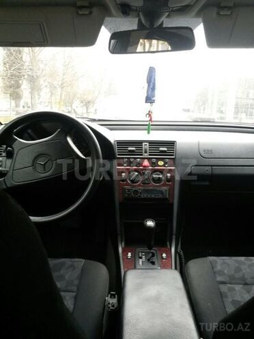 Mercedes C 200 1997, 275,631 km - 2.2 l - Goranboy