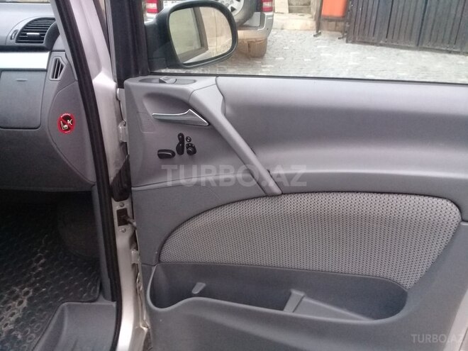 Mercedes Viano 2005, 305,000 km - 2.2 l - Bakı