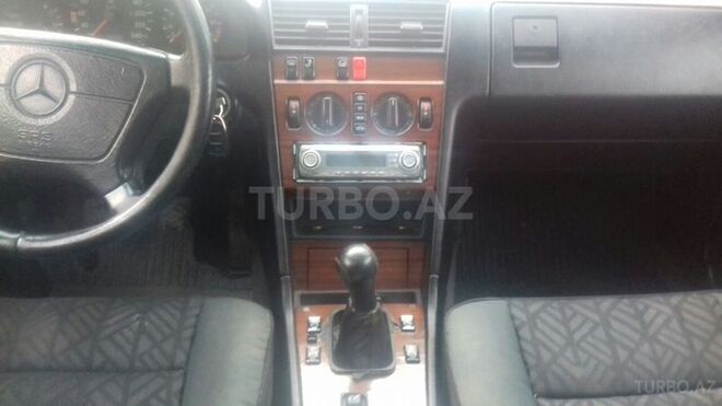 Mercedes C 220 1993, 338,762 km - 2.2 l - Şəki