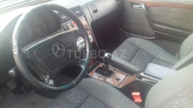 Mercedes C 220 1993, 338,762 km - 2.2 l - Şəki
