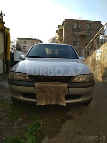Opel Vectra 1998, 230,000 km - 2.0 l - Bakı
