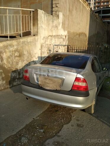 Opel Vectra 1998, 230,000 km - 2.0 l - Bakı