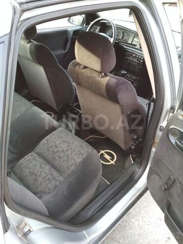 Opel Vectra 1998, 230,000 km - 2.0 l - Bakı