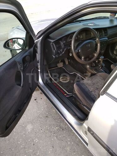 Opel Vectra 1998, 230,000 km - 2.0 l - Bakı