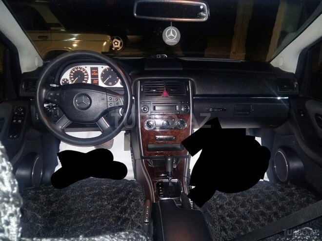 Mercedes B 180 2009, 49,609 km - 1.8 л - Şirvan