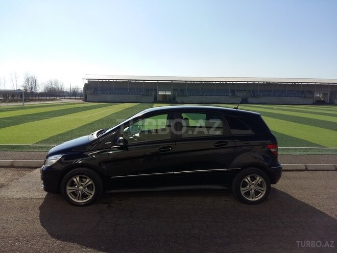 Mercedes B 180 2009, 49,609 km - 1.8 л - Şirvan