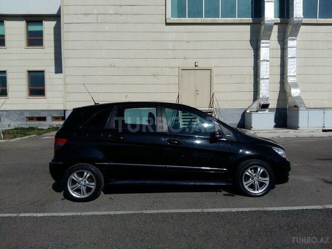 Mercedes B 180 2009, 49,609 km - 1.8 л - Şirvan