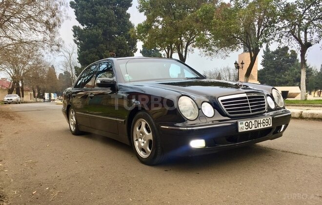 Mercedes E 240 2000, 258,000 km - 2.6 л - Lənkəran