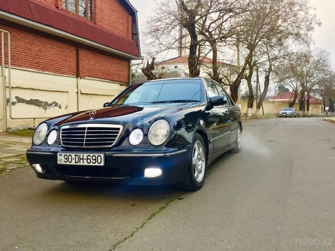 Mercedes E 240 2000, 258,000 km - 2.6 л - Lənkəran