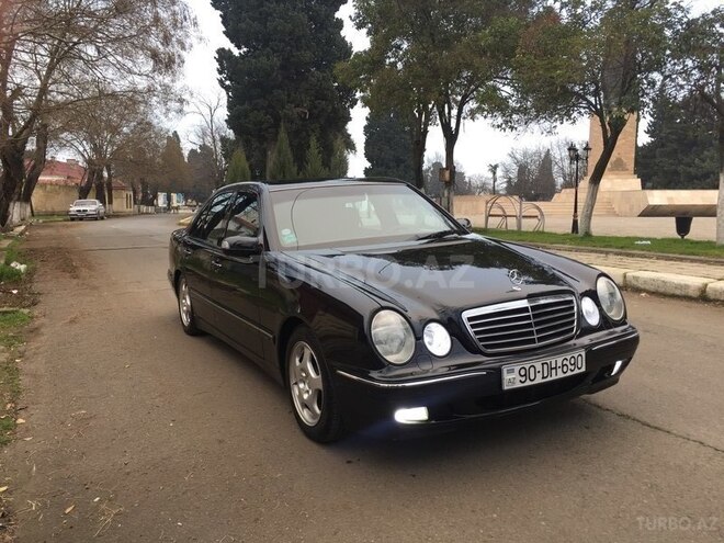 Mercedes E 240 2000, 258,000 km - 2.6 л - Lənkəran