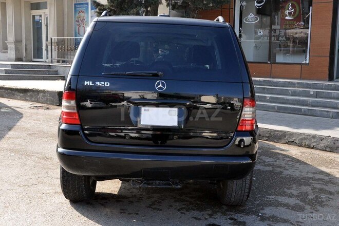 Mercedes ML 320 2001, 178,000 km - 3.2 l - Bakı