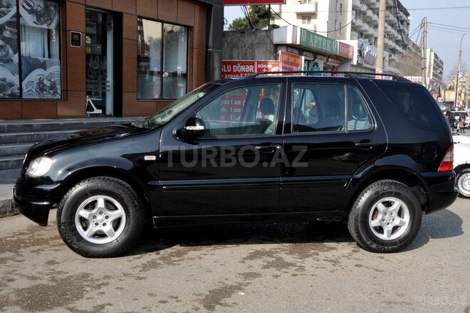 Mercedes ML 320 2001, 178,000 km - 3.2 l - Bakı