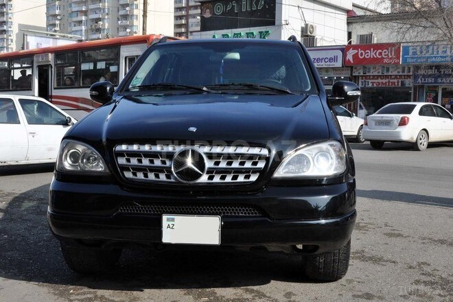 Mercedes ML 320 2001, 178,000 km - 3.2 l - Bakı