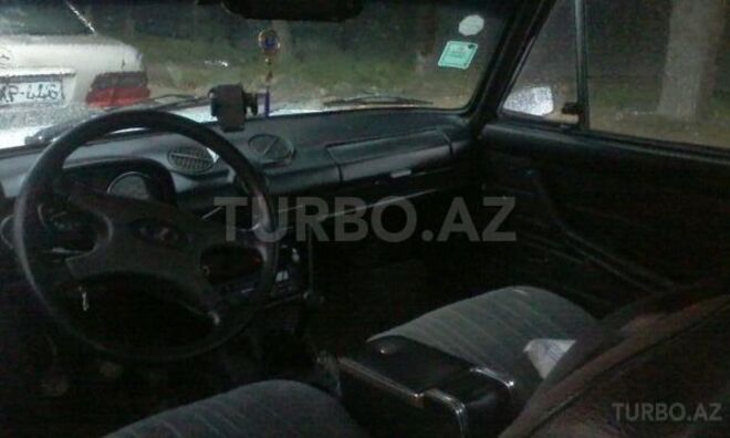 LADA (VAZ) 2106 1983, 150,000 km - 1.3 l - Bakı
