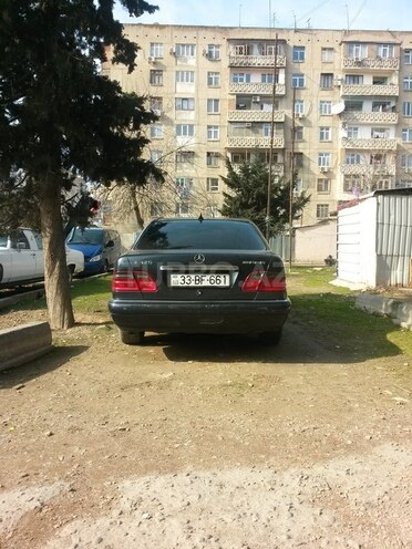 Mercedes E 230 1996, 287,000 km - 2.3 л - Bakı