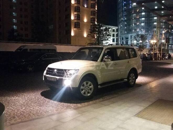 Mitsubishi Pajero 2009, 125,000 km - 3.0 l - Bakı