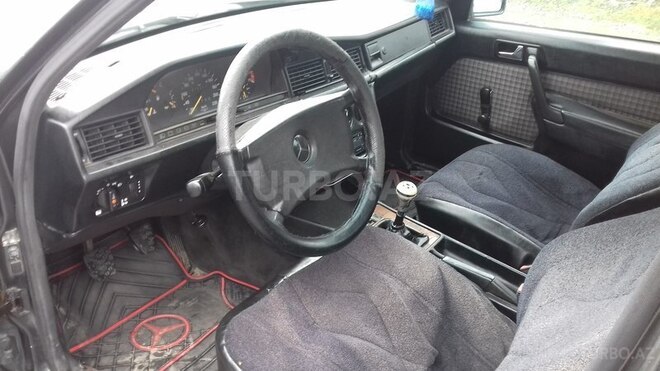 Mercedes 190 1990, 336,000 km - 1.8 l - Qəbələ