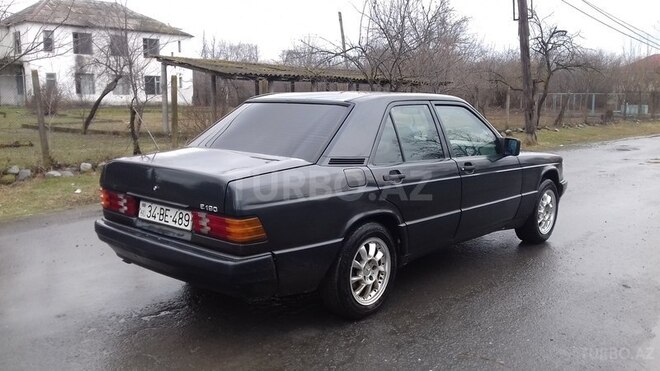 Mercedes 190 1990, 336,000 km - 1.8 l - Qəbələ