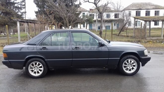 Mercedes 190 1990, 336,000 km - 1.8 l - Qəbələ