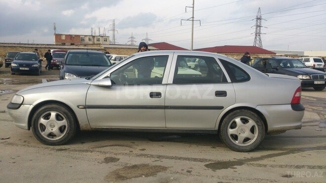 Opel Vectra 1998, 358,245 km - 2.0 l - Bakı