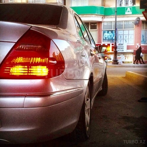 Mercedes E 220 2003, 243,073 km - 2.2 l - Bakı