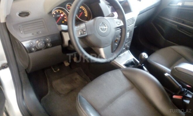 Opel Astra 2005, 179,000 km - 1.8 l - Bakı