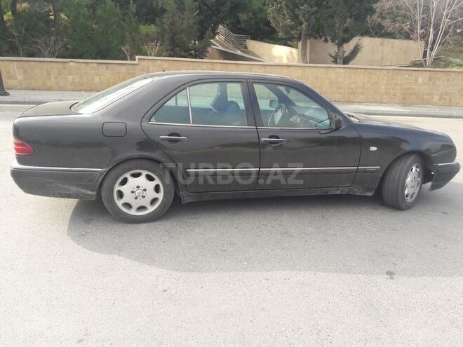 Mercedes E 290 1996, 280,000 km - 2.9 l - Bakı