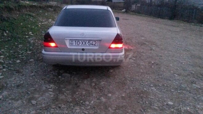 Mercedes C 180 1993, 350,000 km - 1.8 l - Qusar