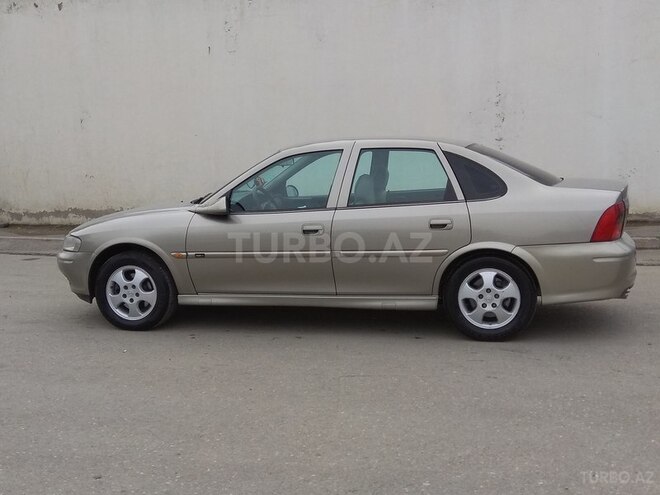 Opel Vectra 1999, 226,000 km - 1.8 l - Bakı
