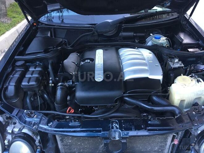 Mercedes E 270 2000, 291,000 km - 2.7 l - Bakı