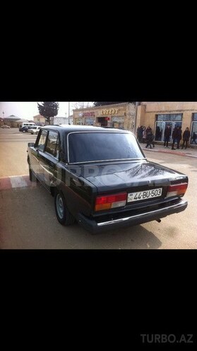 LADA (VAZ) 2107 2010, 4,242 km - 0.4 l - Salyan