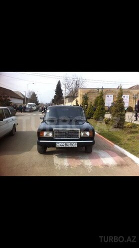 LADA (VAZ) 2107 2010, 4,242 km - 0.4 l - Salyan
