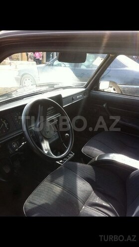 LADA (VAZ) 2107 2010, 4,242 km - 0.4 l - Salyan