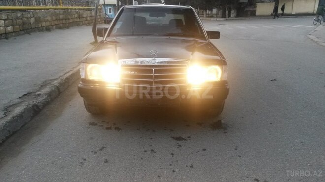 Mercedes 190 1990, 250,000 km - 2.0 l - Sumqayıt