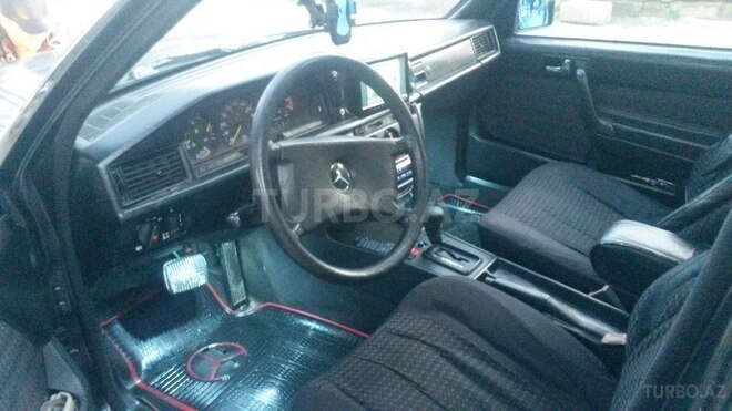Mercedes 190 1990, 250,000 km - 2.0 l - Sumqayıt