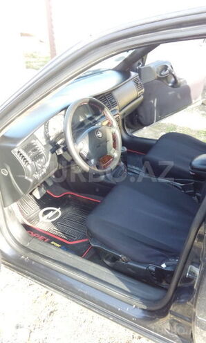 Opel Vectra 1997, 296,140 km - 1.8 л - Sumqayıt